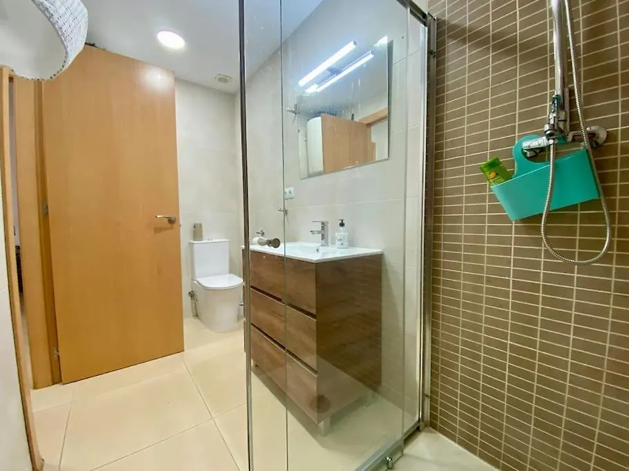 Apartamento Tranquilo Y Con Terraza Terrassa 0*,